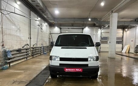 Volkswagen Transporter T4, 2002 год, 850 000 рублей, 1 фотография