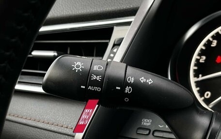 Toyota Camry, 2019 год, 2 850 000 рублей, 10 фотография