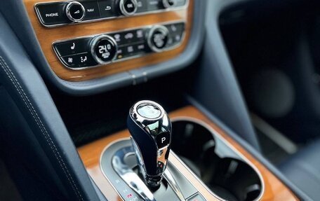 Bentley Bentayga I, 2021 год, 23 000 000 рублей, 5 фотография