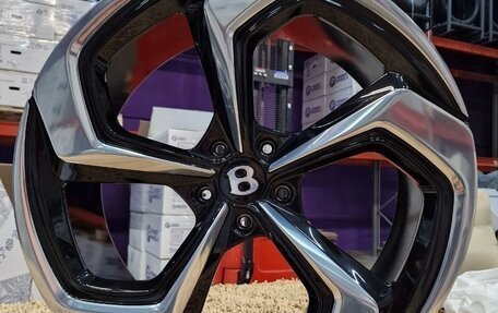 Bentley Bentayga I, 2021 год, 23 000 000 рублей, 7 фотография