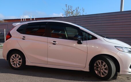 Honda Fit III, 2018 год, 1 430 000 рублей, 12 фотография