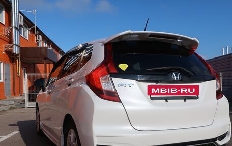 Honda Fit III, 2018 год, 1 430 000 рублей, 9 фотография