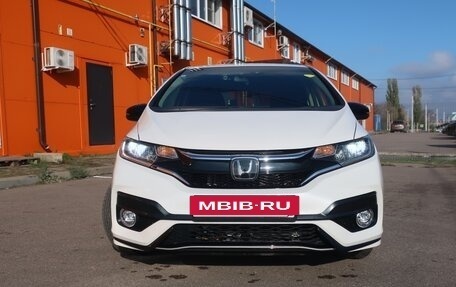 Honda Fit III, 2018 год, 1 430 000 рублей, 13 фотография
