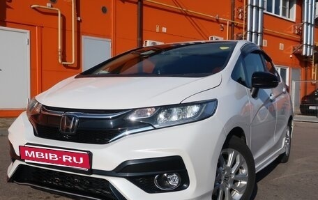 Honda Fit III, 2018 год, 1 430 000 рублей, 6 фотография