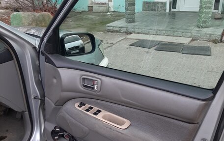 Toyota Vista V30, 2000 год, 600 000 рублей, 13 фотография