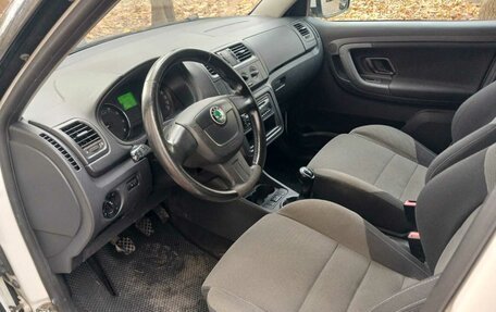 Skoda Fabia II, 2011 год, 355 000 рублей, 3 фотография