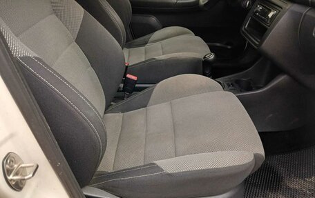 Skoda Fabia II, 2011 год, 355 000 рублей, 12 фотография