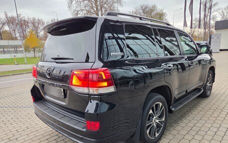 Toyota Land Cruiser 200, 2019 год, 8 000 000 рублей, 5 фотография