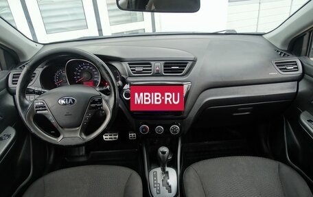 KIA Rio III рестайлинг, 2015 год, 990 000 рублей, 10 фотография