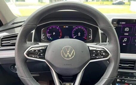 Volkswagen Tiguan II, 2022 год, 2 750 000 рублей, 6 фотография