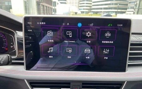 Volkswagen Tiguan II, 2022 год, 2 750 000 рублей, 13 фотография