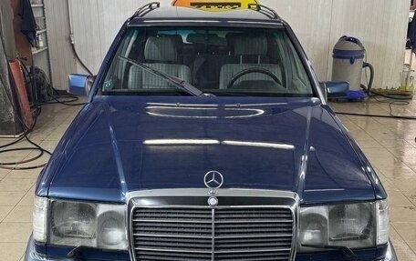 Mercedes-Benz E-Класс, 1992 год, 1 700 000 рублей, 11 фотография