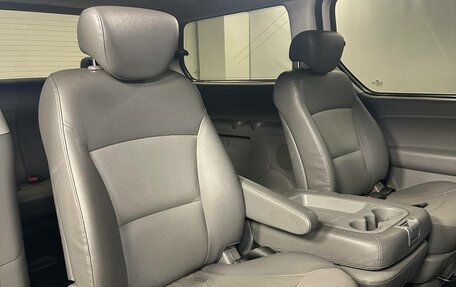 Hyundai Grand Starex Grand Starex I рестайлинг 2, 2011 год, 1 090 000 рублей, 19 фотография