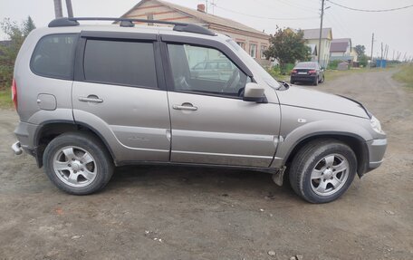 Chevrolet Niva I рестайлинг, 2012 год, 435 000 рублей, 4 фотография