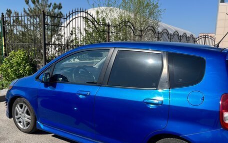 Honda Fit III, 2007 год, 650 000 рублей, 2 фотография