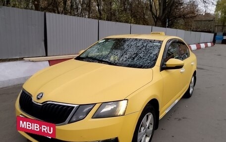 Skoda Octavia, 2018 год, 650 000 рублей, 3 фотография