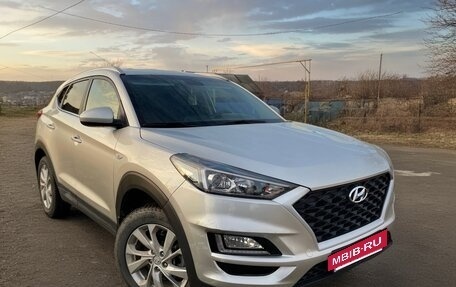 Hyundai Tucson III, 2018 год, 2 400 000 рублей, 2 фотография