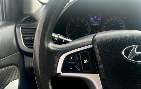 Hyundai Solaris II рестайлинг, 2013 год, 734 000 рублей, 18 фотография