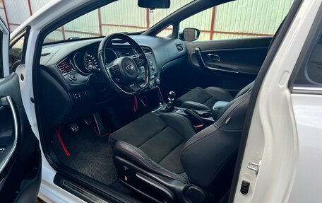 KIA cee'd GT II, 2017 год, 1 600 000 рублей, 8 фотография