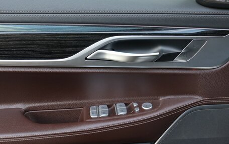 BMW 7 серия, 2018 год, 5 700 000 рублей, 17 фотография