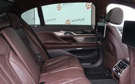 BMW 7 серия, 2018 год, 5 700 000 рублей, 27 фотография
