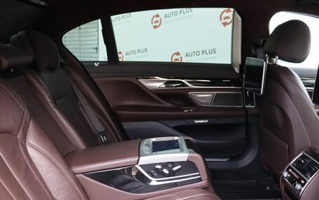 BMW 7 серия, 2018 год, 5 700 000 рублей, 28 фотография