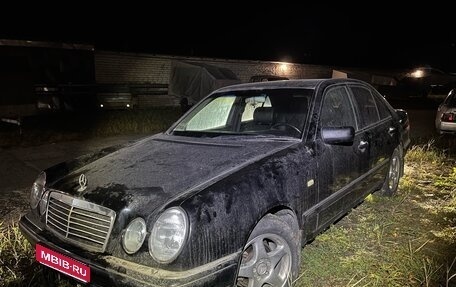 Mercedes-Benz E-Класс, 1996 год, 210 000 рублей, 1 фотография