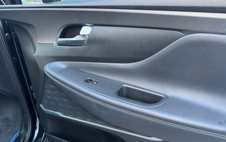 Hyundai Santa Fe IV, 2019 год, 2 990 000 рублей, 21 фотография