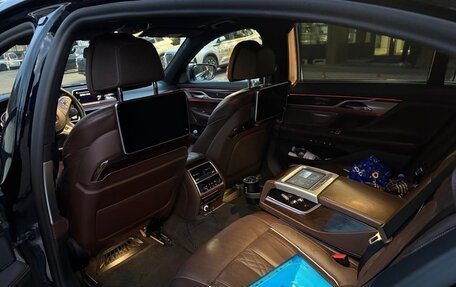 BMW 7 серия, 2020 год, 7 000 000 рублей, 7 фотография