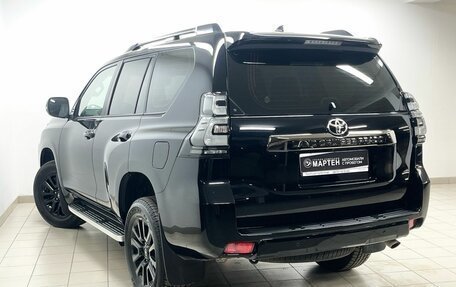 Toyota Land Cruiser Prado 150 рестайлинг 2, 2021 год, 9 100 000 рублей, 6 фотография