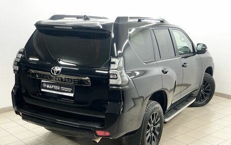 Toyota Land Cruiser Prado 150 рестайлинг 2, 2021 год, 9 100 000 рублей, 9 фотография