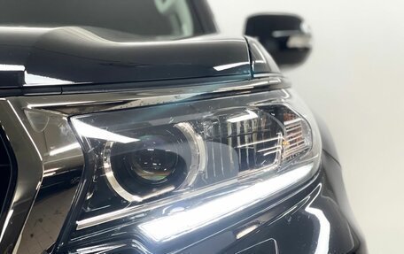 Toyota Land Cruiser Prado 150 рестайлинг 2, 2021 год, 9 100 000 рублей, 8 фотография