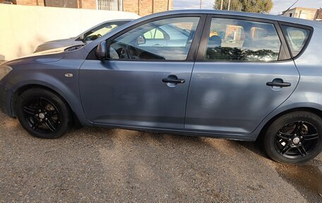 KIA cee'd I рестайлинг, 2008 год, 590 000 рублей, 12 фотография