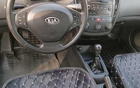 KIA cee'd I рестайлинг, 2008 год, 590 000 рублей, 15 фотография