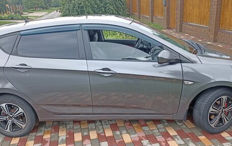 Hyundai Solaris II рестайлинг, 2011 год, 720 000 рублей, 12 фотография