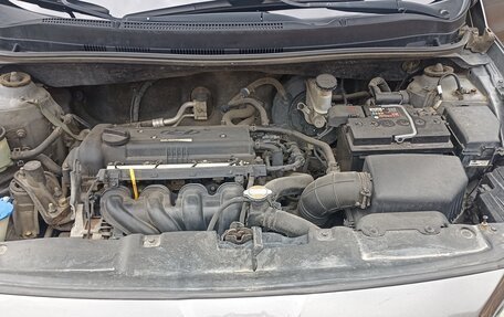 Hyundai Solaris II рестайлинг, 2011 год, 720 000 рублей, 15 фотография