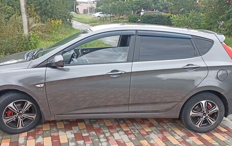 Hyundai Solaris II рестайлинг, 2011 год, 720 000 рублей, 14 фотография