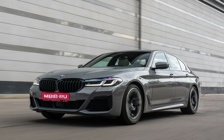 BMW 5 серия, 2021 год, 4 900 000 рублей, 1 фотография