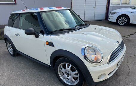 MINI Hatch, 2009 год, 590 000 рублей, 3 фотография