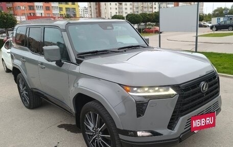 Lexus GX, 2024 год, 15 000 000 рублей, 12 фотография