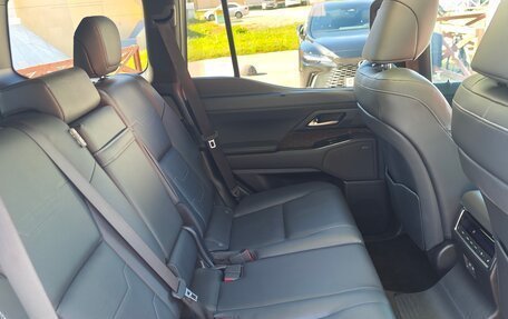 Lexus GX, 2024 год, 15 000 000 рублей, 26 фотография