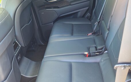 Lexus GX, 2024 год, 15 000 000 рублей, 25 фотография
