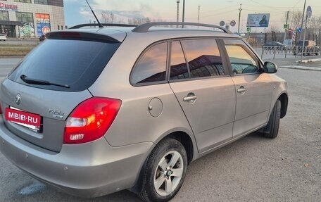 Skoda Fabia II, 2010 год, 490 000 рублей, 3 фотография