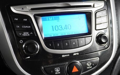 Hyundai Solaris II рестайлинг, 2011 год, 705 000 рублей, 14 фотография