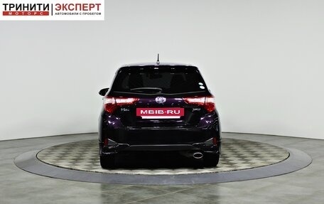 Toyota Vitz, 2018 год, 1 197 000 рублей, 6 фотография