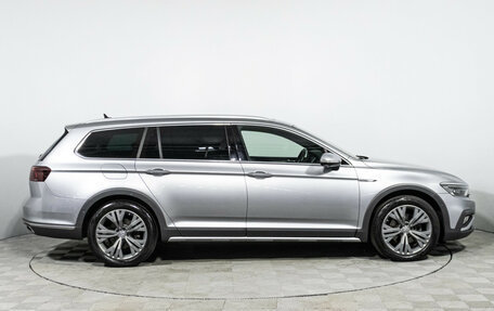 Volkswagen Passat B8 рестайлинг, 2020 год, 3 299 000 рублей, 4 фотография