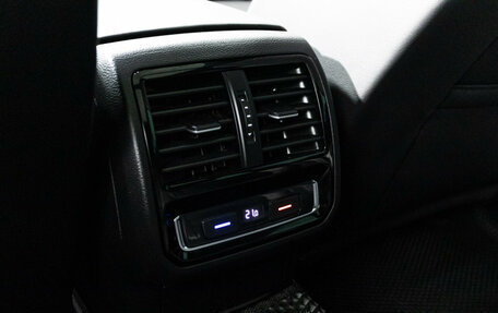 Volkswagen Passat B8 рестайлинг, 2020 год, 3 299 000 рублей, 23 фотография