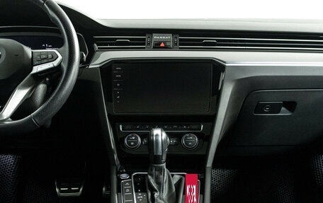 Volkswagen Passat B8 рестайлинг, 2020 год, 3 299 000 рублей, 14 фотография