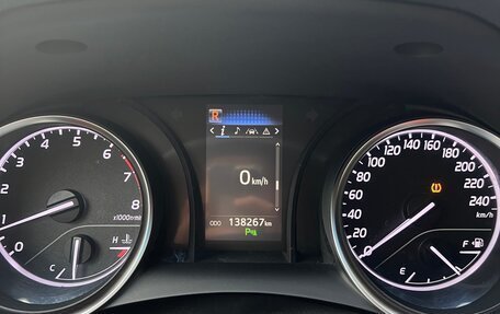 Toyota Camry, 2019 год, 2 600 000 рублей, 21 фотография