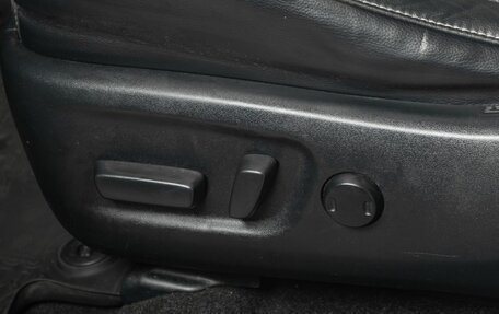 Toyota RAV4, 2017 год, 2 350 000 рублей, 12 фотография